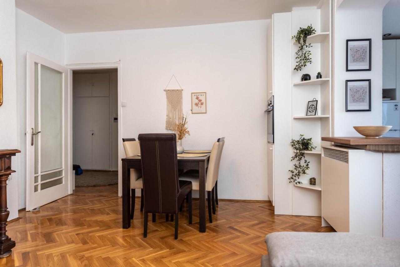 Sweet House Parlament Apartamento Belgrado Exterior foto