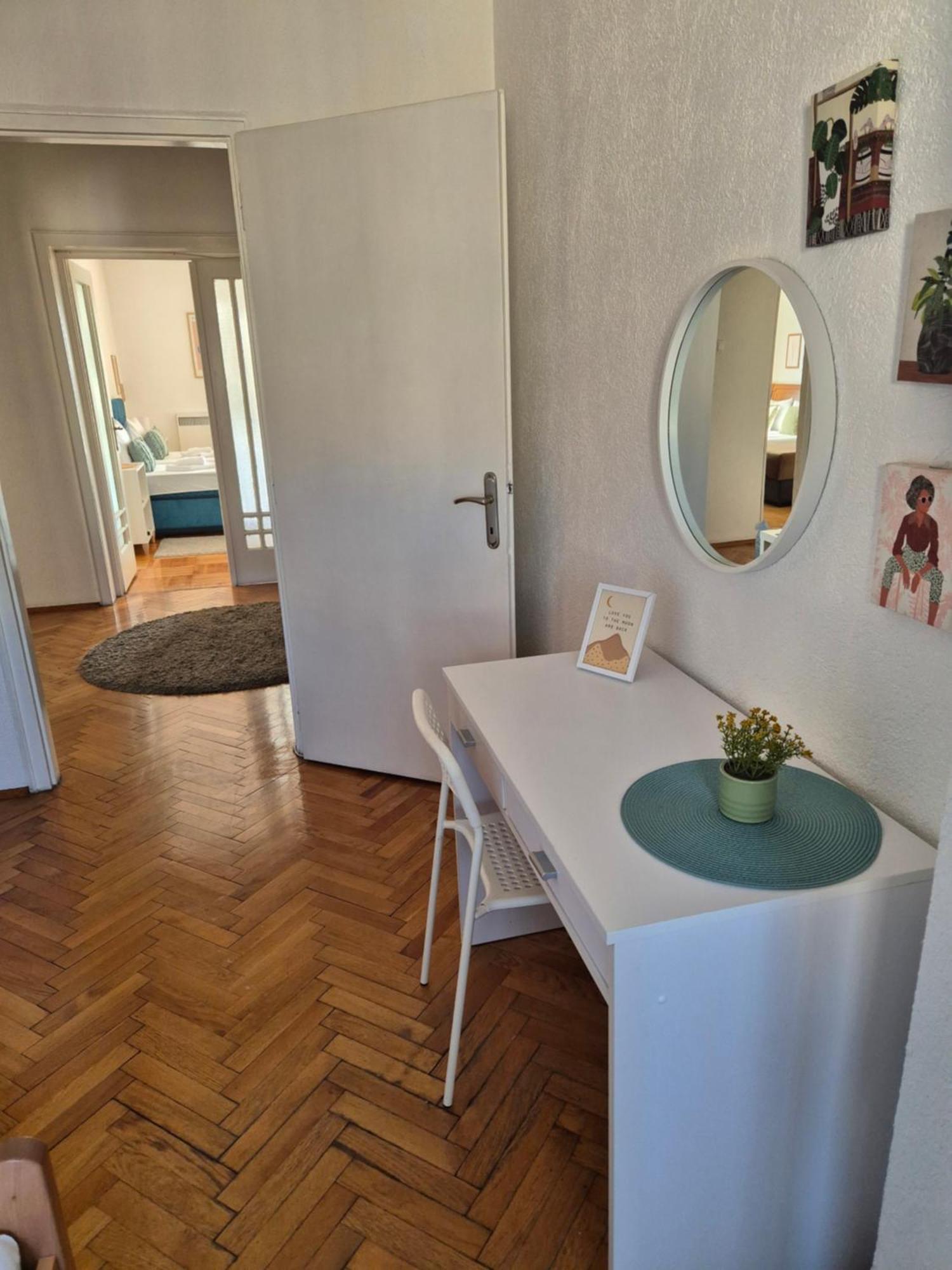 Sweet House Parlament Apartamento Belgrado Exterior foto