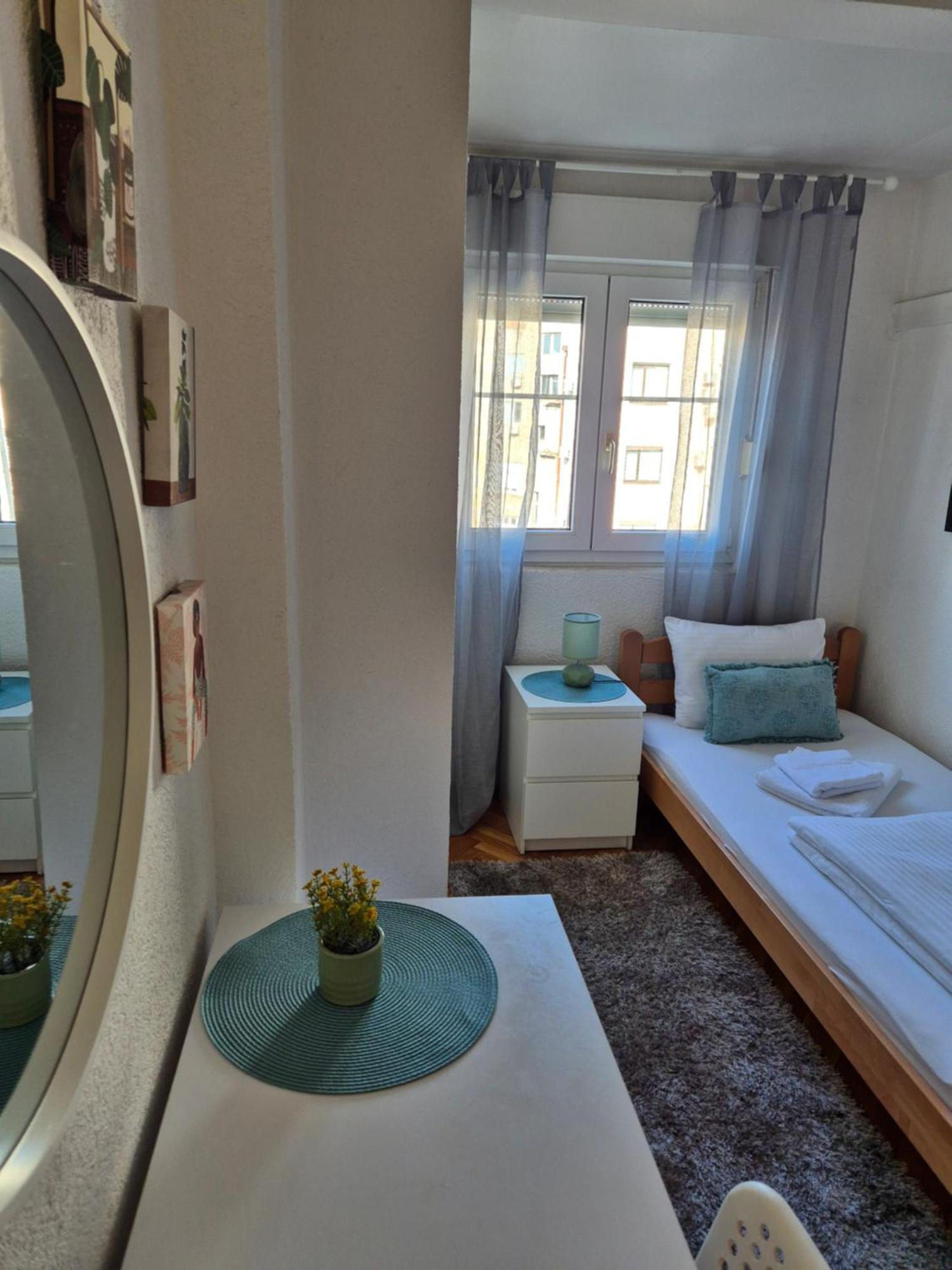 Sweet House Parlament Apartamento Belgrado Exterior foto